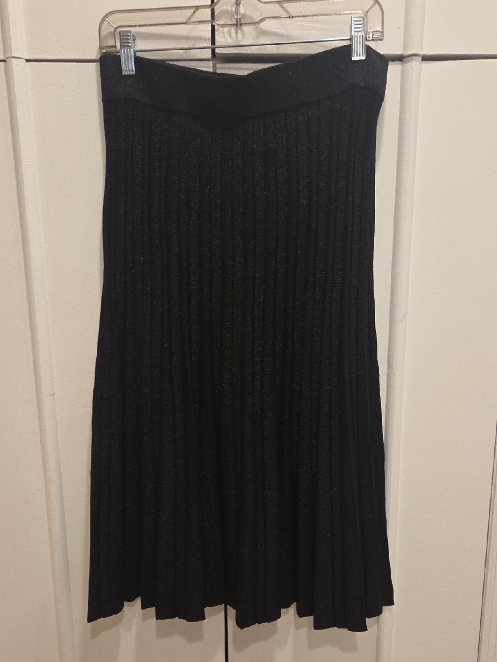 Japparel Black Lurex Pleated Midi Skirt